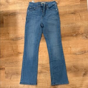 Levi 725 High-Rise Bootcut Women's Jeans